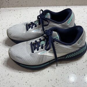 Brooks Adrenaline GTS 22 Silver/Teal/Navy running Shoes SZ 8.5 M comfort outdoor